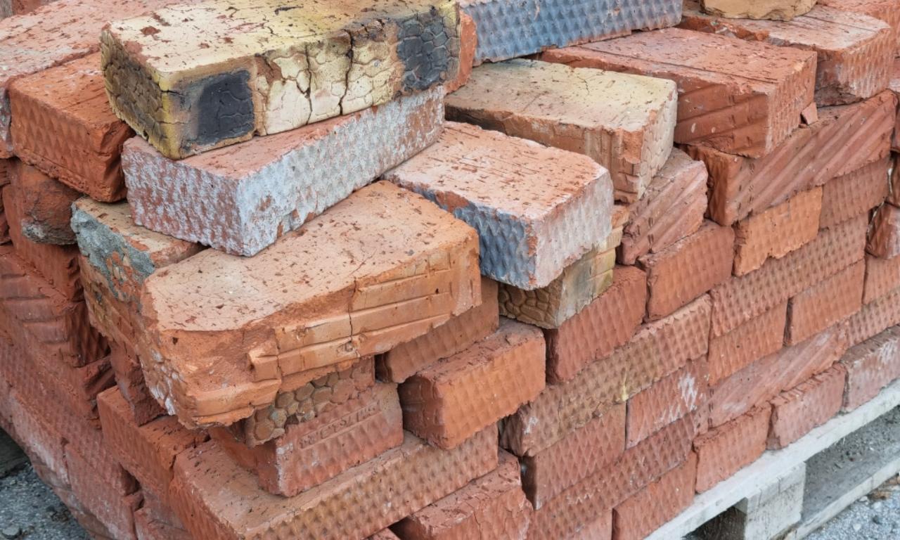 ЧТОБЫ ДАЛЕКО НЕ ВОЗИТЬ