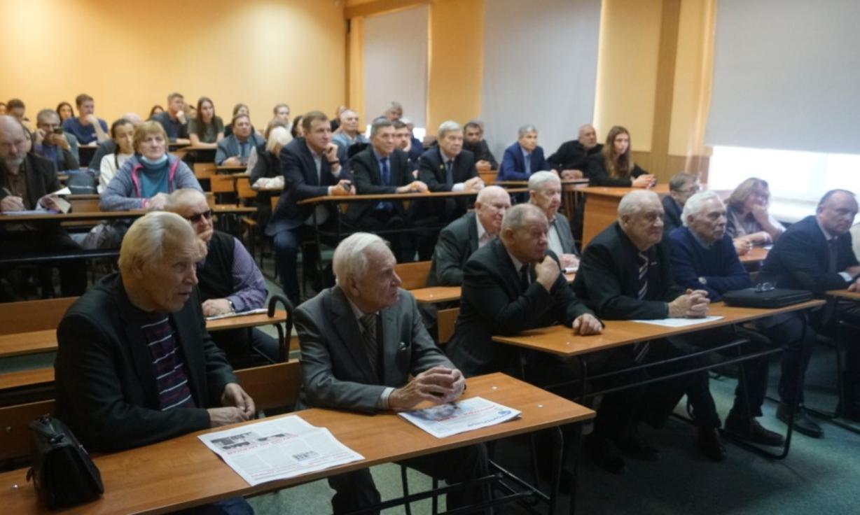 НЕ КАЖДОМУ ДАНО ТАК ЩЕДРО ЖИТЬ…